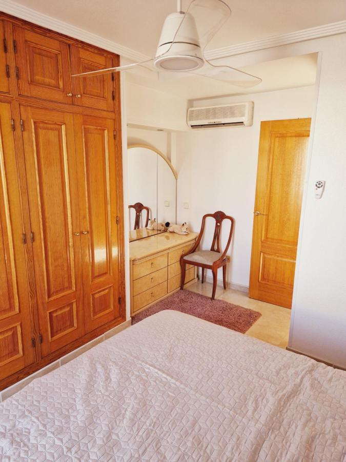 Magnifico Chalet Adosado En Torrevieja, Alicante. Bagian luar foto