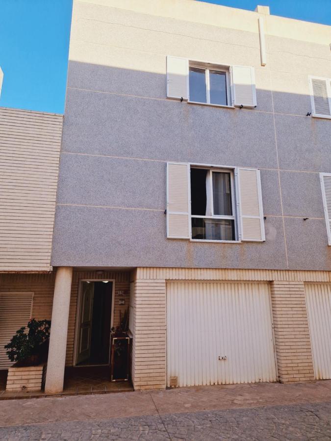 Magnifico Chalet Adosado En Torrevieja, Alicante. Bagian luar foto