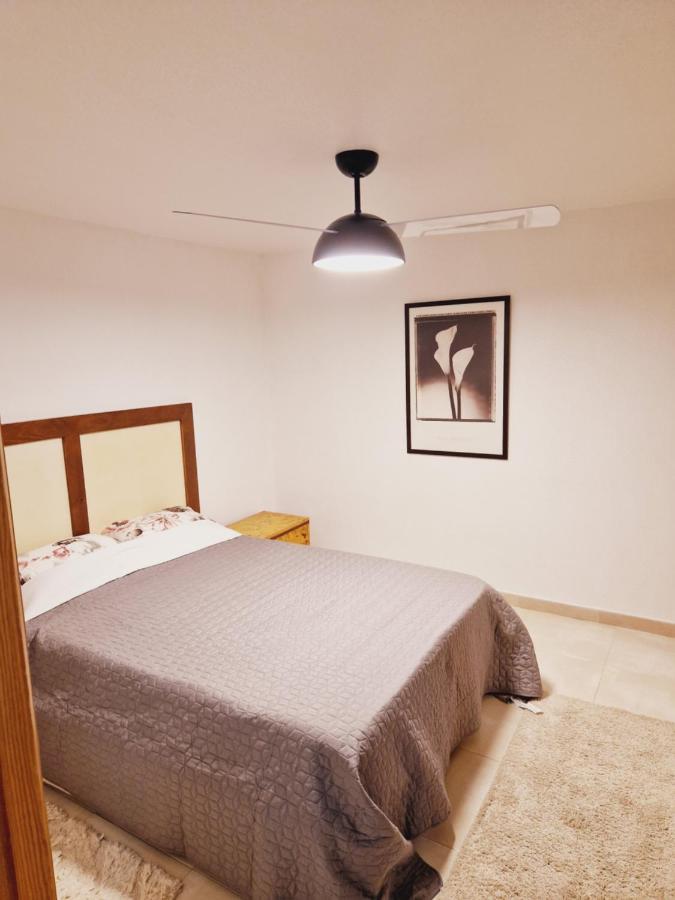 Magnifico Chalet Adosado En Torrevieja, Alicante. Bagian luar foto